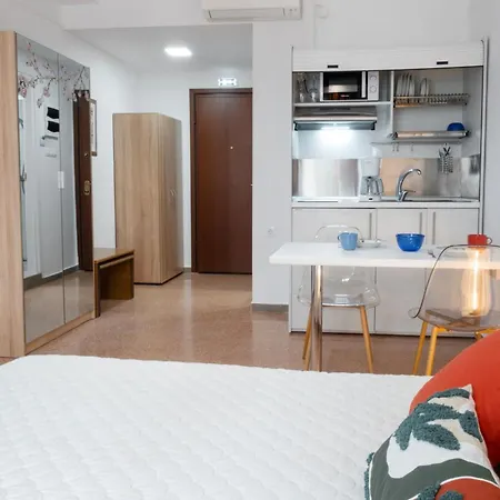 Konstamar Appartement *